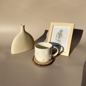 Simple And Lovely Gentle Embossed Gardenia Pattern Ceramic Mug